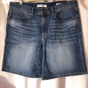 Banana Republic Denim Boyfriend Shorts Size 30